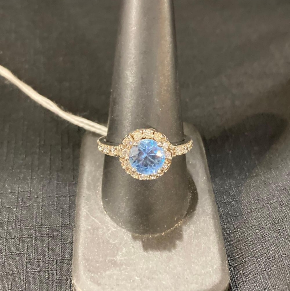Very Beautiful Light Blue Topaz Ladies Ring. Size8 awesome for your jewelry Coll